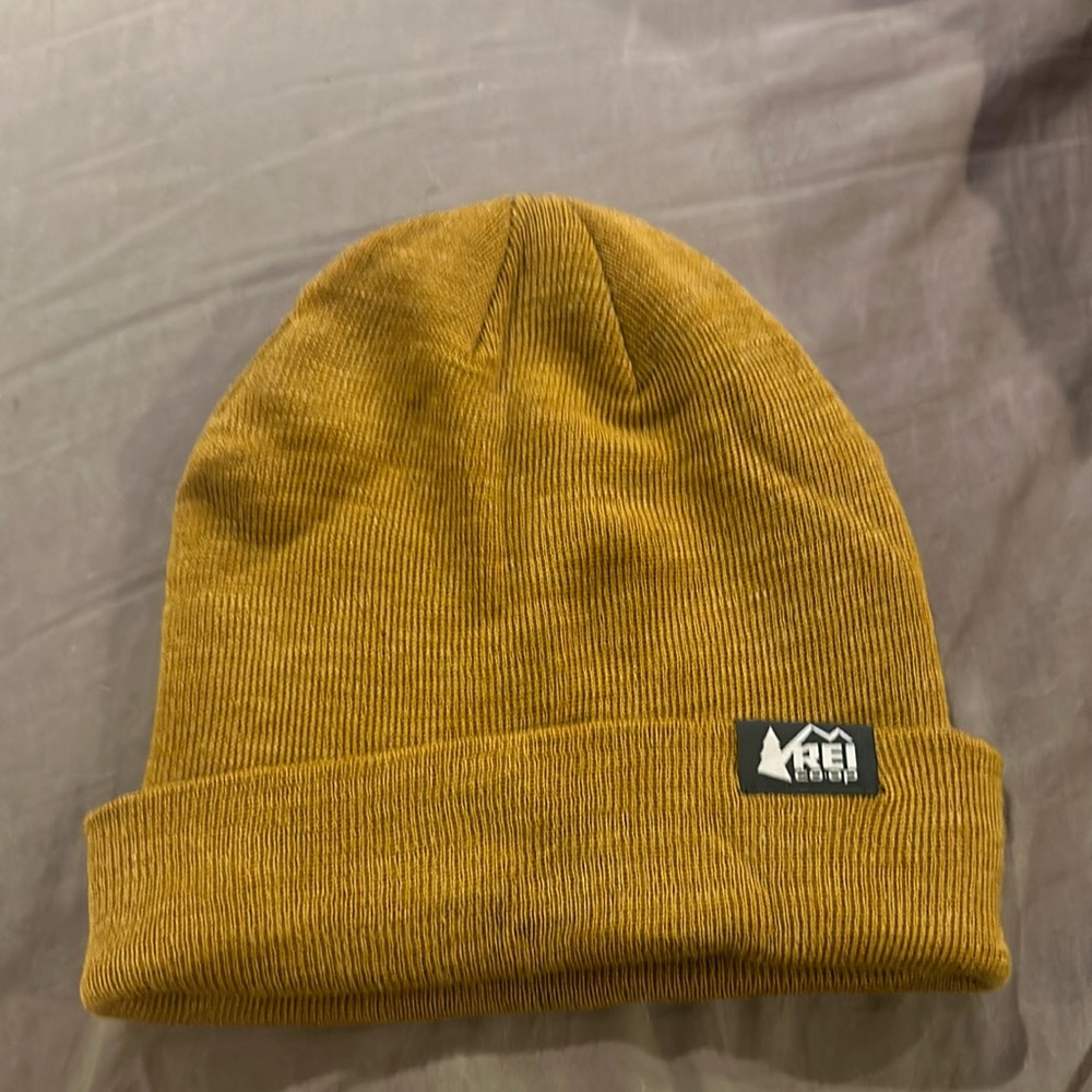 REI beanie
